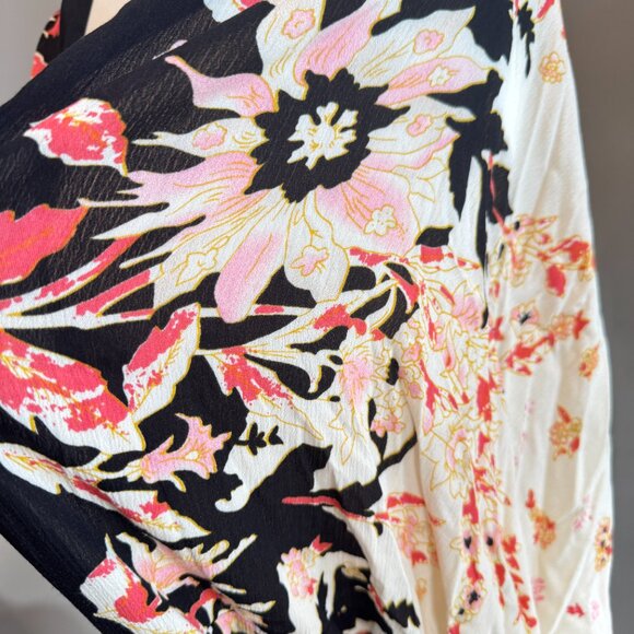 NEW w/ Tags Roffe Floral Beach Cover Up - Picture 4 of 8